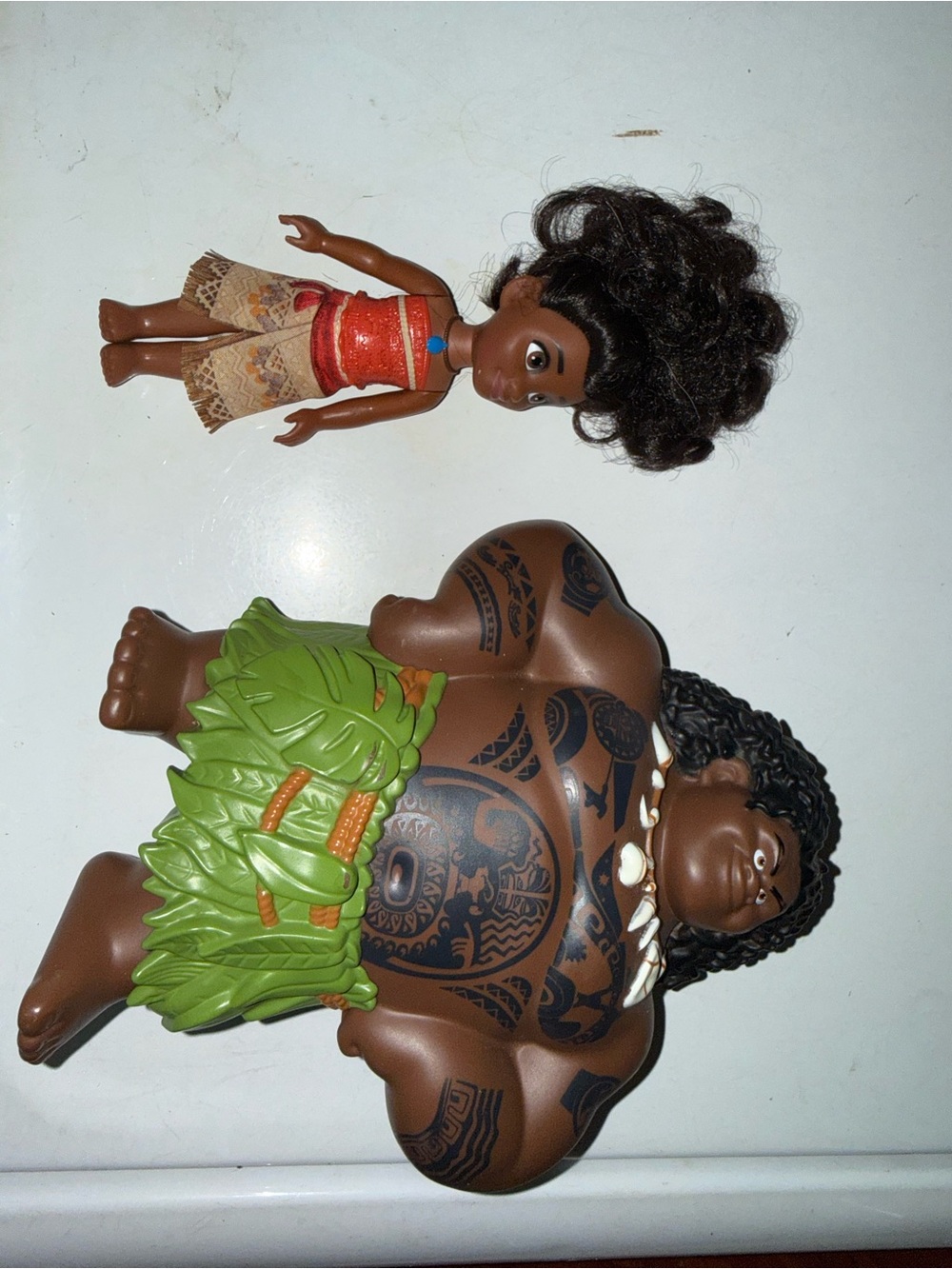 Moana & Maui Figure Set - Brown Skin, Green Skirt